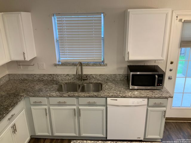 7718 Cedar Farm, San Antonio, TX 78239