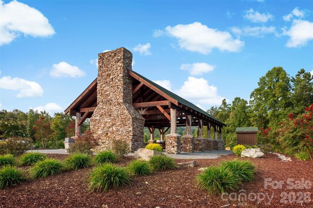 61 Majestic Path, Nebo, NC 28761