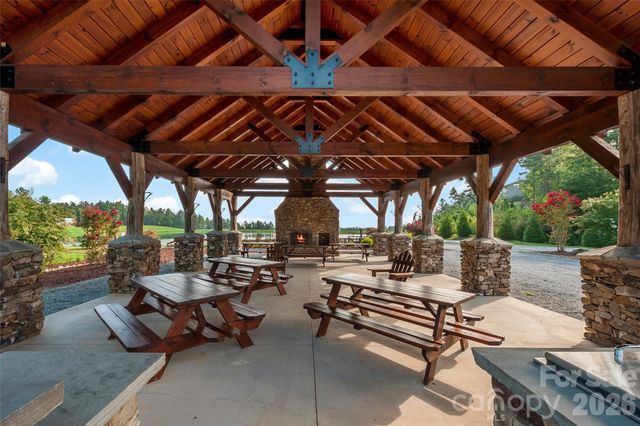 61 Majestic Path, Nebo, NC 28761