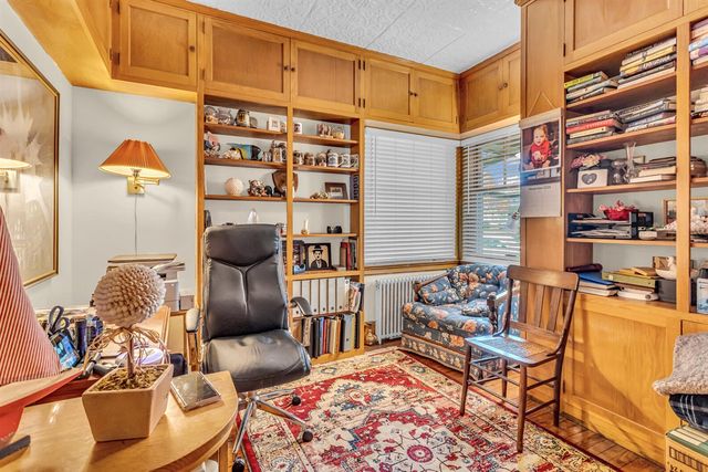 218 4th Street, Jackson, MI 49201