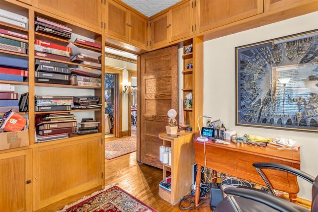 218 4th Street, Jackson, MI 49201