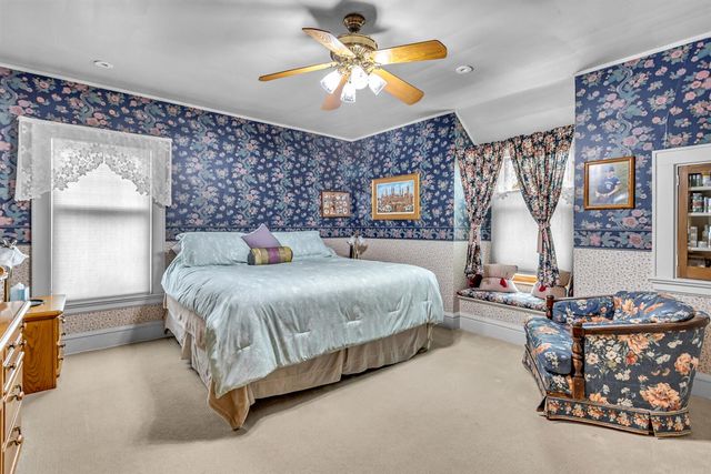 218 4th Street, Jackson, MI 49201