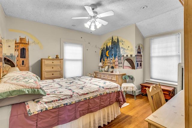 218 4th Street, Jackson, MI 49201