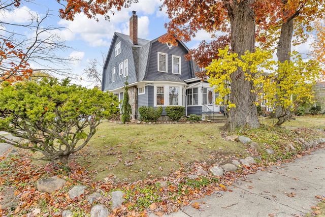 218 4th Street, Jackson, MI 49201