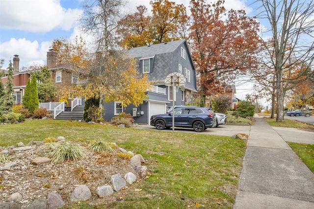 218 4th Street, Jackson, MI 49201