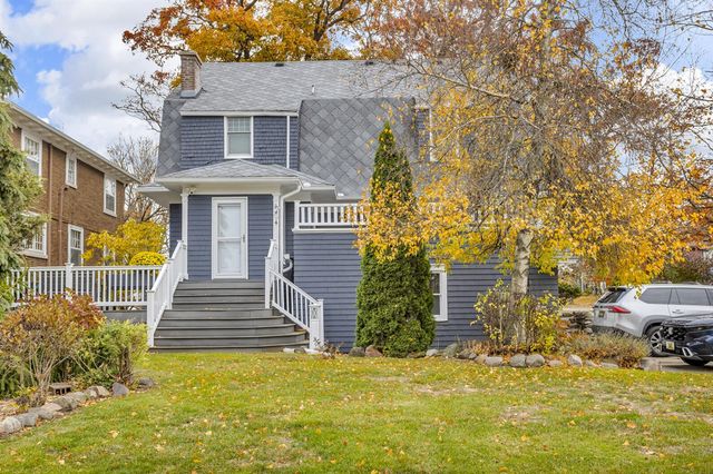 218 4th Street, Jackson, MI 49201