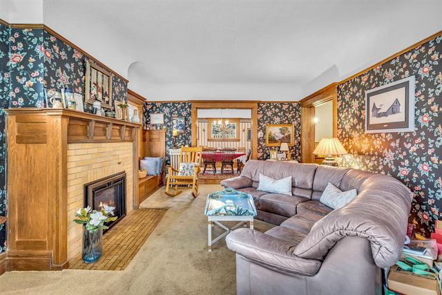 218 4th Street, Jackson, MI 49201