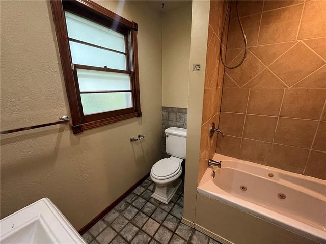 511 Fleetwood Drive, Norman, OK 73072