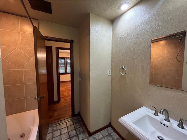 511 Fleetwood Drive, Norman, OK 73072
