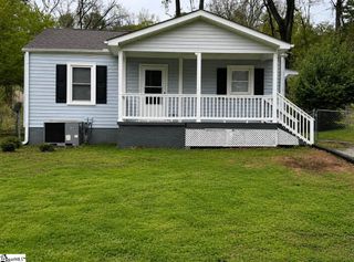 8 Pacific Avenue, Greenville, SC 29605