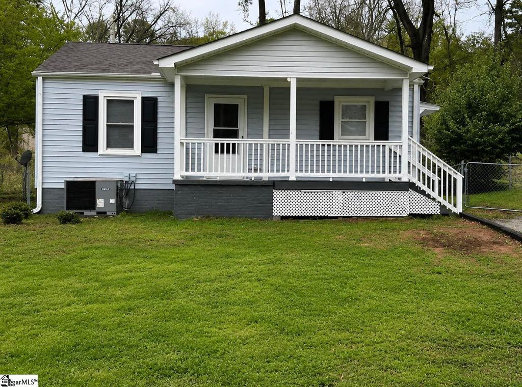 8 Pacific Avenue, Greenville, SC 29605