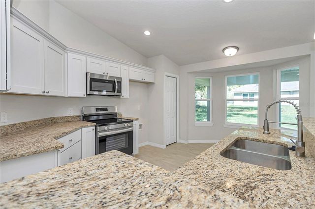 8677 SE 157TH PLACE, Summerfield, FL 34491