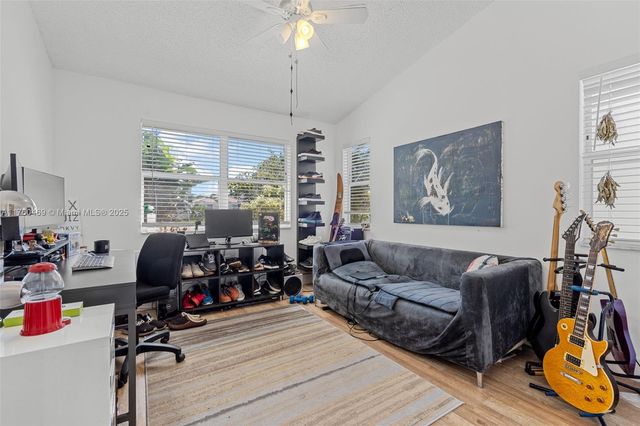 20025 NE 6th Ct Cir, Miami, FL 33179