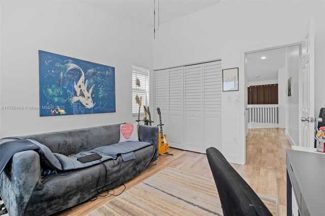 20025 NE 6th Ct Cir, Miami, FL 33179