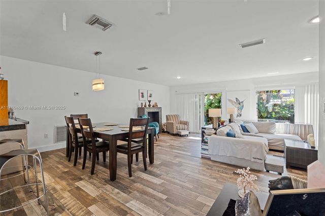 20025 NE 6th Ct Cir, Miami, FL 33179