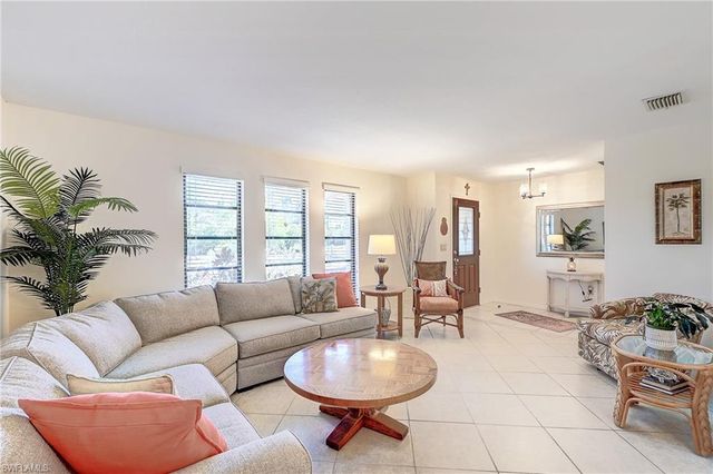 4492 Pine Hill CT, St. James City, FL 33956