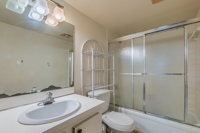 5570 NW 44TH Street 509A, Lauderhill, FL 33319