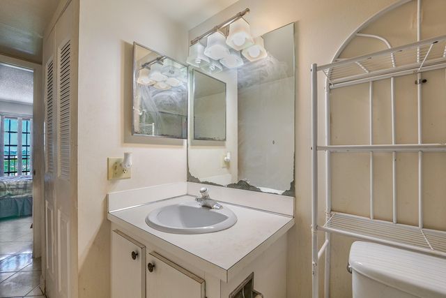 5570 NW 44TH Street 509A, Lauderhill, FL 33319