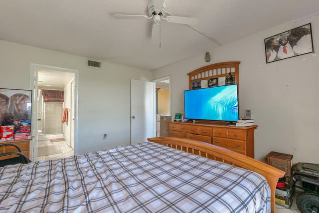 5570 NW 44TH Street 509A, Lauderhill, FL 33319
