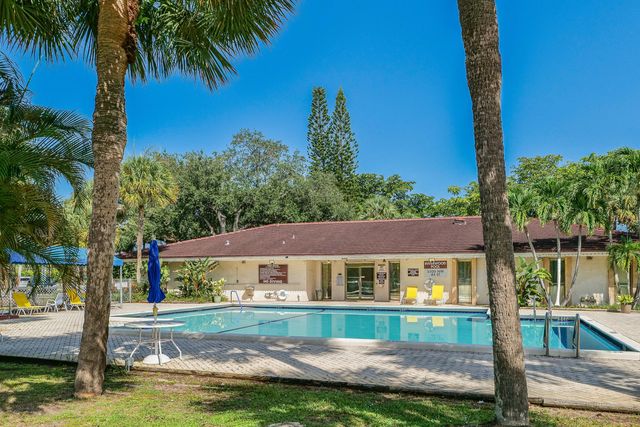 5570 NW 44TH Street 509A, Lauderhill, FL 33319