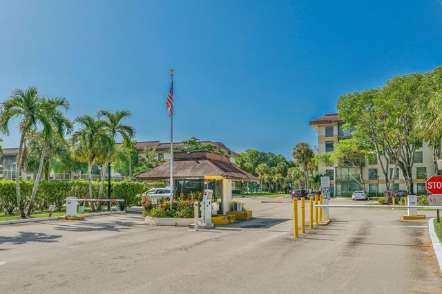 5570 NW 44TH Street 509A, Lauderhill, FL 33319