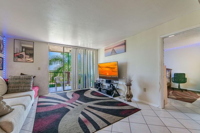 5570 NW 44TH Street 509A, Lauderhill, FL 33319