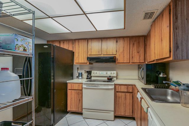 5570 NW 44TH Street 509A, Lauderhill, FL 33319