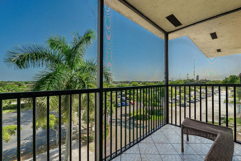5570 NW 44TH Street 509A, Lauderhill, FL 33319