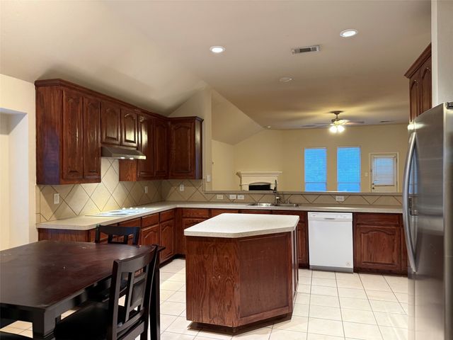 5827 Silver Sage Lane, Grand Prairie, TX 75052