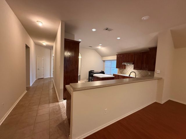 5827 Silver Sage Lane, Grand Prairie, TX 75052