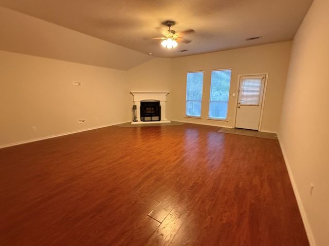 5827 Silver Sage Lane, Grand Prairie, TX 75052