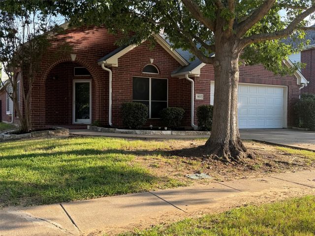 5827 Silver Sage Lane, Grand Prairie, TX 75052