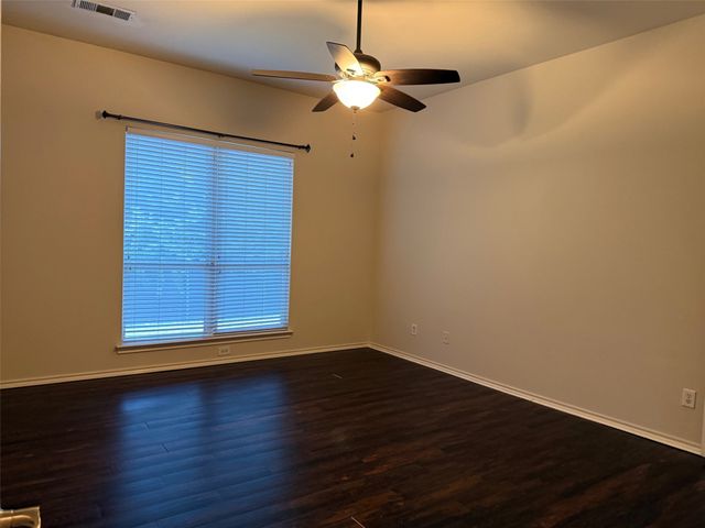 5827 Silver Sage Lane, Grand Prairie, TX 75052