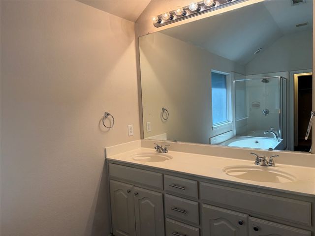 5827 Silver Sage Lane, Grand Prairie, TX 75052