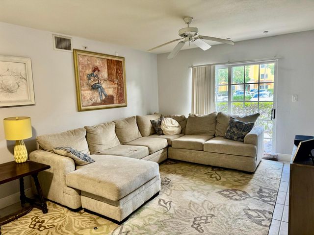 6769 Heritage Grande 2103, Boynton Beach, FL 33437