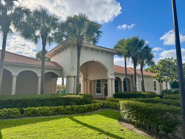 6769 Heritage Grande 2103, Boynton Beach, FL 33437