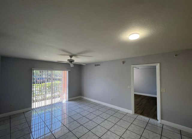 6769 Heritage Grande 2103, Boynton Beach, FL 33437