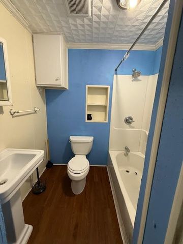 105 N Pleasant Street, Geneva, AL 36340