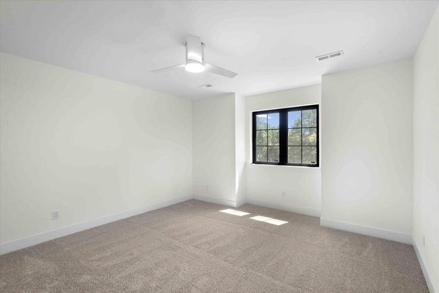 2675 W MILL CREEK CT, Columbia, MO 65203
