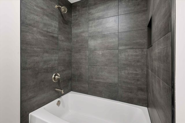 2675 W MILL CREEK CT, Columbia, MO 65203