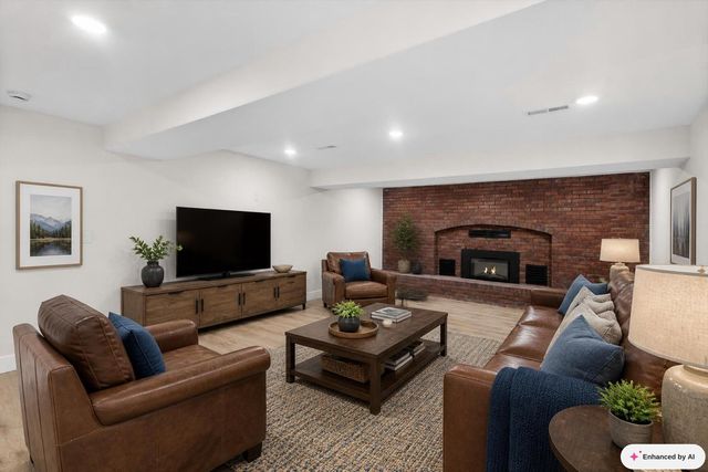 2675 W MILL CREEK CT, Columbia, MO 65203