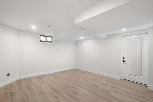 2675 W MILL CREEK CT, Columbia, MO 65203