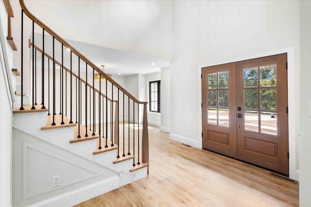 2675 W MILL CREEK CT, Columbia, MO 65203