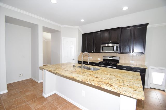 222 Golden Grain Drive, Rosenberg, TX 77469
