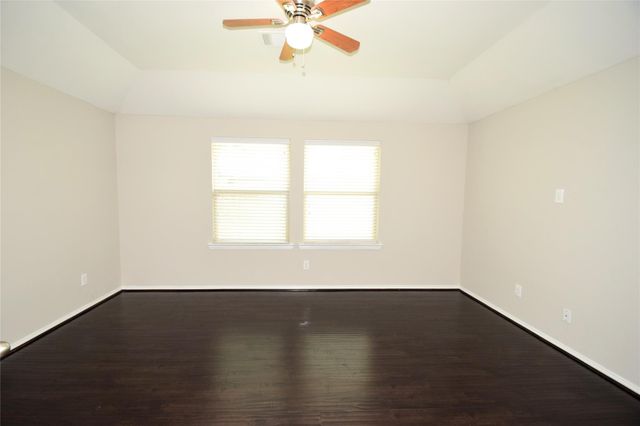 222 Golden Grain Drive, Rosenberg, TX 77469
