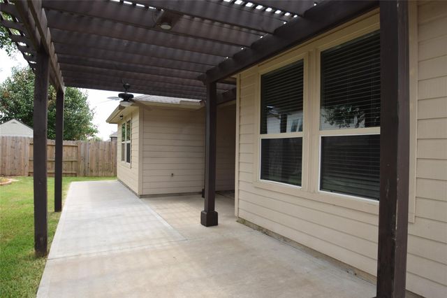 222 Golden Grain Drive, Rosenberg, TX 77469