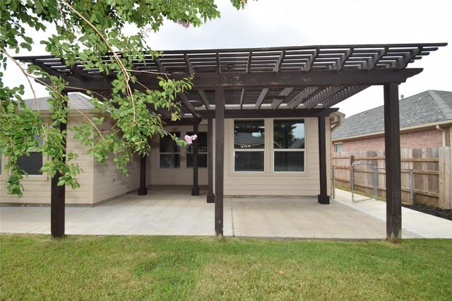 222 Golden Grain Drive, Rosenberg, TX 77469