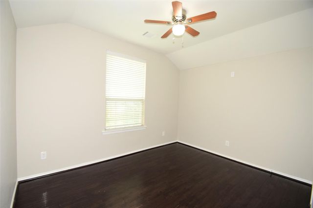 222 Golden Grain Drive, Rosenberg, TX 77469