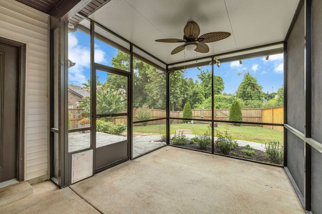 1360 Coates Ln, Gallatin, TN 37066