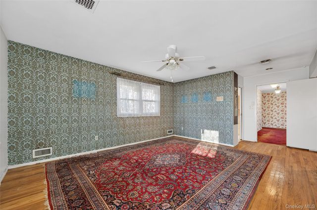 100 Birch Hill Drive, Albertson, NY 11576